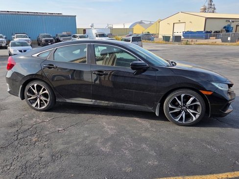 Used 2019 Honda Civic Sport image 2