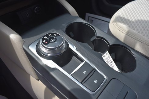 Used 2020 Ford Escape SE Sport image 28