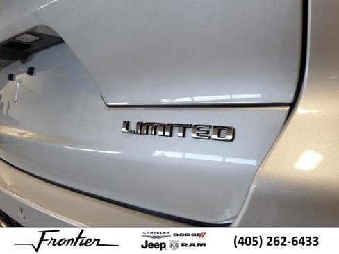 Used 2023 Jeep Grand Cherokee L Limited image 12