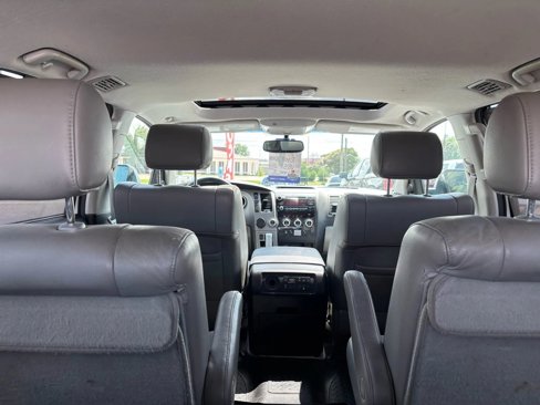 Used 2011 Toyota Sequoia Limited image 15