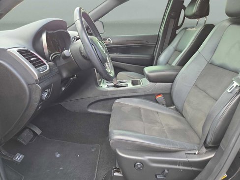 Used 2020 Jeep Grand Cherokee Altitude image 23