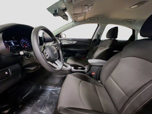 Certified 2023 Kia Forte LXS w/ LXS Technology Package image 19