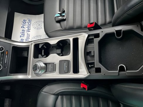 Used 2023 Ford Edge SEL image 34