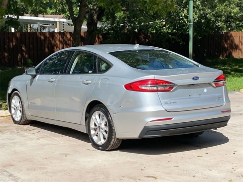 Used 2019 Ford Fusion SE image 5