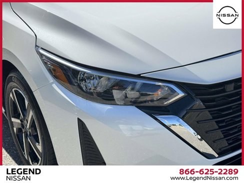 Used 2024 Nissan Sentra SV image 8