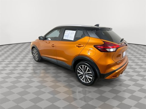 Used 2021 Nissan Kicks SV image 6