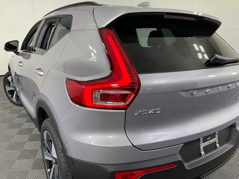 New 2026 Volvo XC40 B5 Plus w/ Protection Package Premier image 36