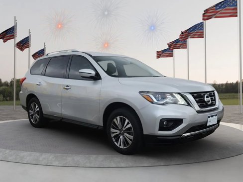 Used 2019 Nissan Pathfinder SV image 8