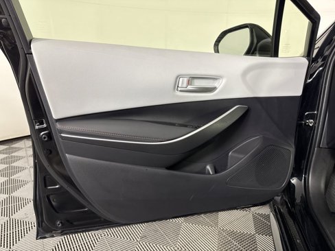 Used 2023 Toyota Corolla SE image 8