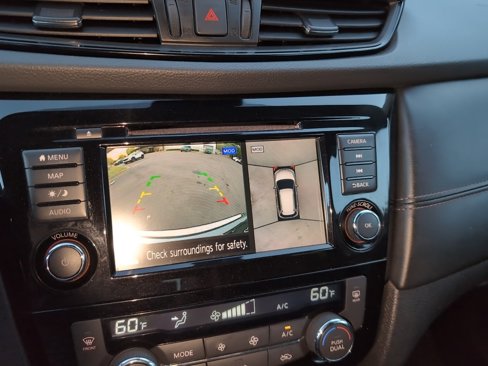 Used 2020 Nissan Rogue SL image 17