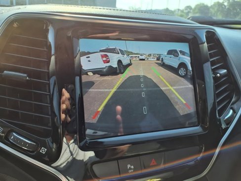 Used 2020 Jeep Cherokee Limited image 26