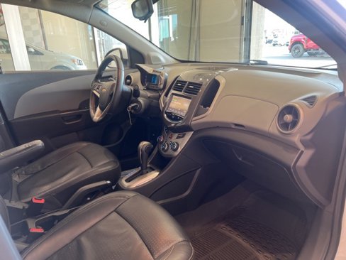 Used 2015 Chevrolet Sonic LTZ image 13