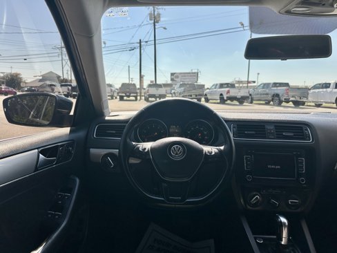 Used 2015 Volkswagen Jetta SE image 13