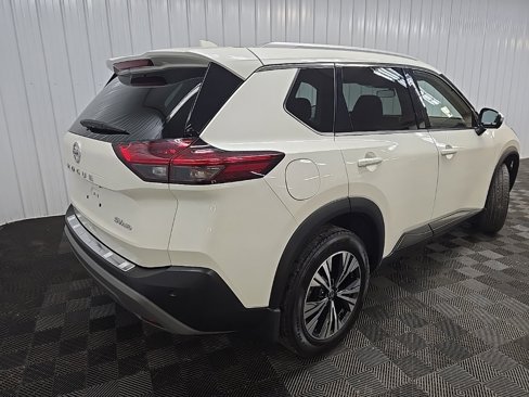 Used 2021 Nissan Rogue SV w/ Premium Package image 10