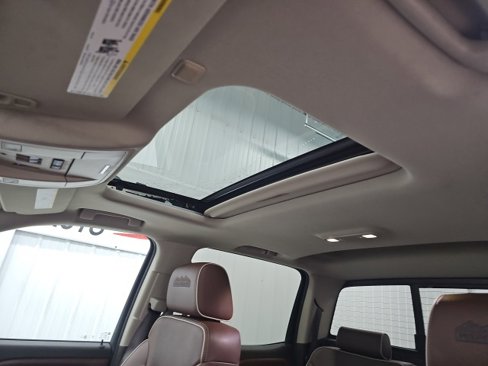 Used 2016 Chevrolet Silverado 1500 High Country w/ High Country Premium Package image 33