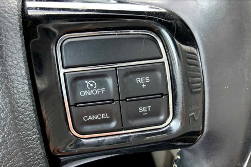 Used 2017 Dodge Grand Caravan SXT image 22
