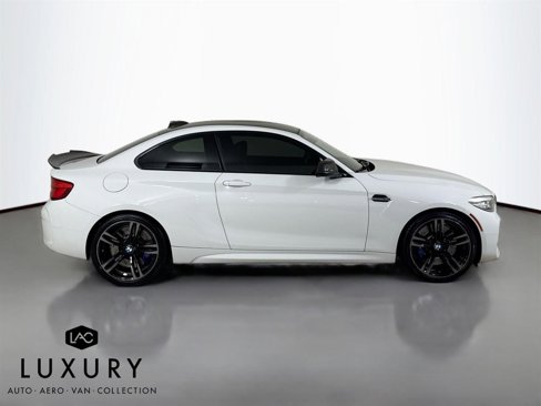 Used 2018 BMW M2 image 3