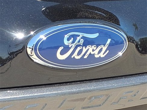 Used 2017 Ford Explorer XLT w/ Equipment Group 202A image 19