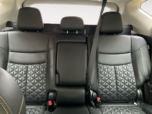 Used 2021 Nissan Murano Platinum w/ Cargo Package image 12