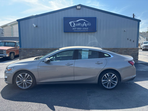 Used 2022 Chevrolet Malibu LT image 1