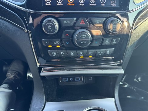 Used 2019 Jeep Grand Cherokee High Altitude image 21