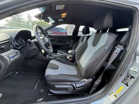 Used 2020 Hyundai Veloster 2.0 image 14