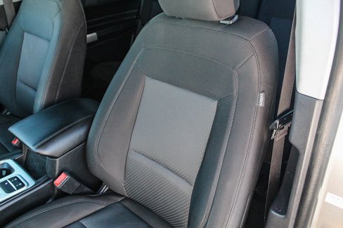 Used 2022 Ford Explorer XLT image 27