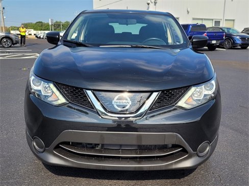 Used 2019 Nissan Rogue Sport S w/ Appearance Package image 16
