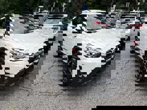 Used 2022 Subaru Crosstrek 2.0i Premium image 1