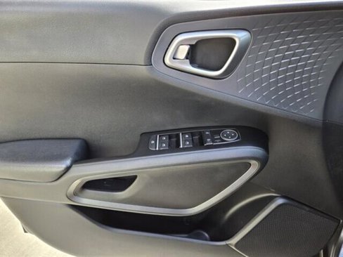 Used 2020 Kia Soul EX image 21