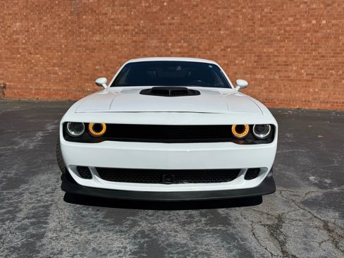 Used 2017 Dodge Challenger R/T Scat Pack image 2