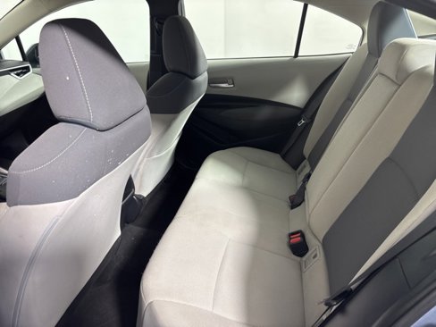 Used 2021 Toyota Corolla LE image 19