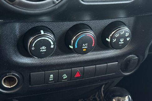 Used 2017 Jeep Wrangler Unlimited Sport w/ Trailer Tow Group image 18