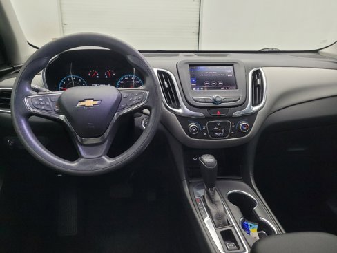 Used 2021 Chevrolet Equinox LS image 22