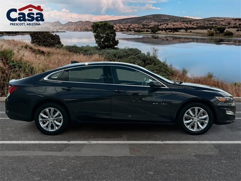 Used 2023 Chevrolet Malibu LT image 2