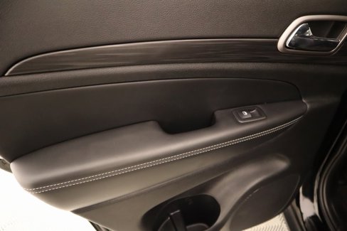 Used 2021 Jeep Grand Cherokee Freedom Edition image 17
