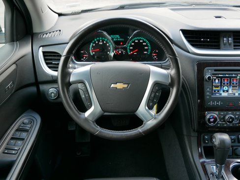 Used 2017 Chevrolet Traverse LT image 16