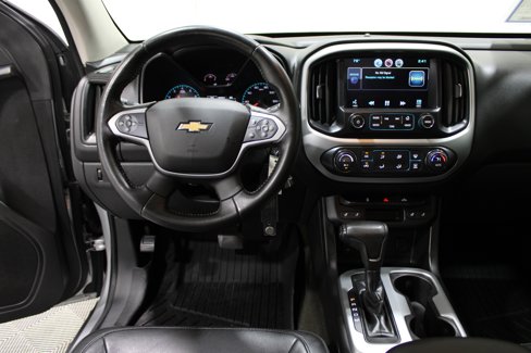 Used 2015 Chevrolet Colorado LT w/ Luxury Package image 2