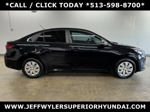Used 2018 Kia Rio LX image 2