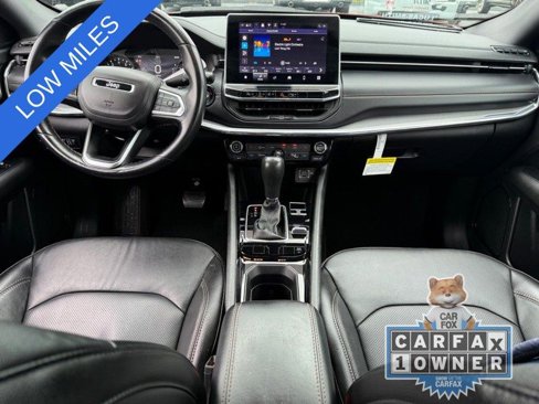 Used 2022 Jeep Compass Limited image 11