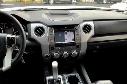 Used 2016 Toyota Tundra SR5 w/ SR5 Upgrade Package image 6