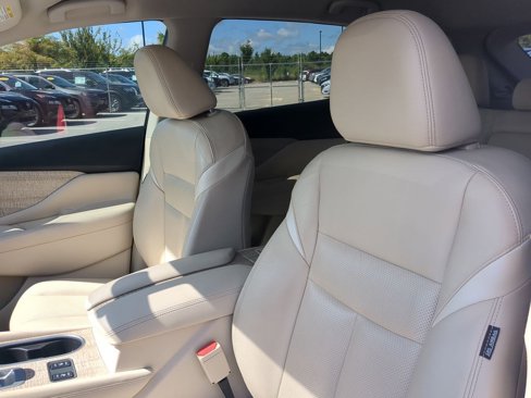 Used 2019 Nissan Murano SL image 16