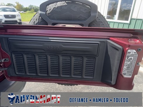 Used 2021 Jeep Wrangler Sport image 18