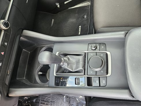 Used 2021 MAZDA MAZDA3 Sedan image 25
