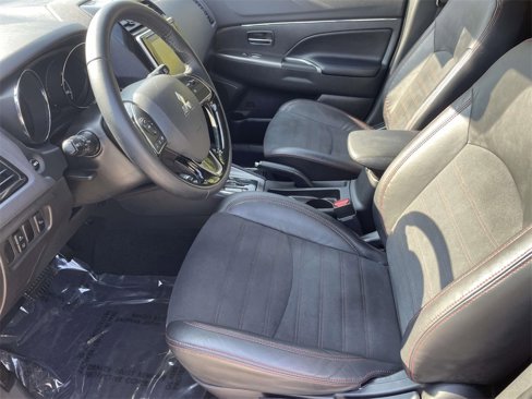 Used 2022 Mitsubishi Outlander Sport SE image 11