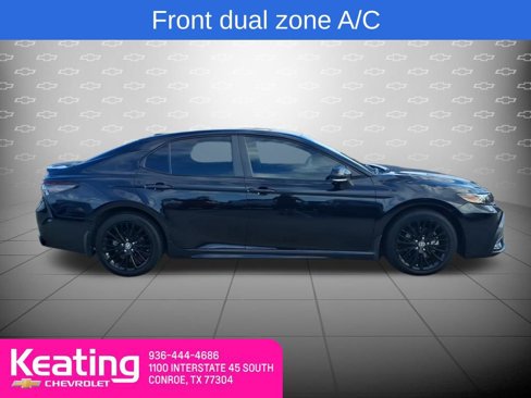 Used 2022 Toyota Camry SE image 4
