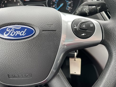 Used 2016 Ford Escape SE w/ SE Cold Weather Package image 16