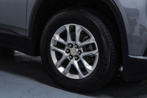 Used 2020 Chevrolet Traverse LT image 56