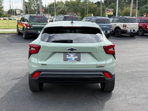 Used 2024 Chevrolet Trax RS w/ Driver Confidence Package image 6
