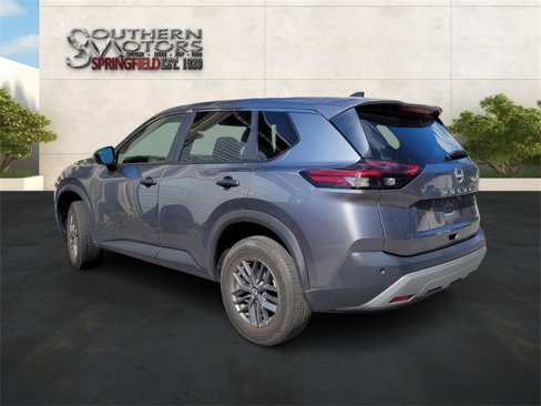 Used 2023 Nissan Rogue S image 4